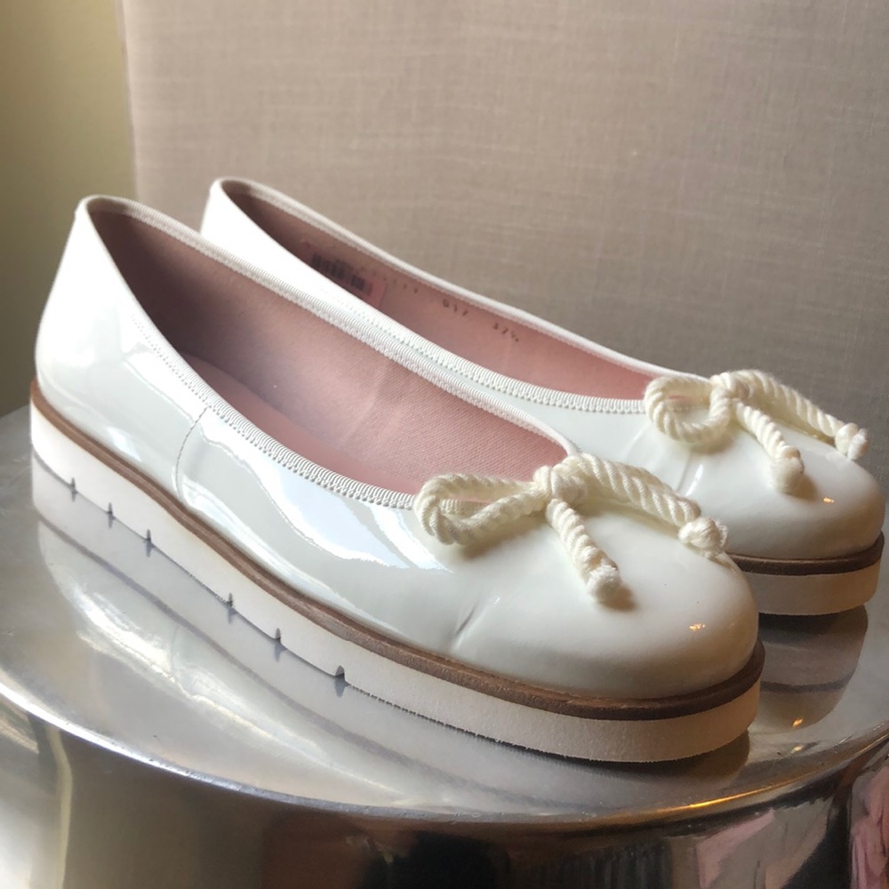 Pretty Ballerina white shoes new